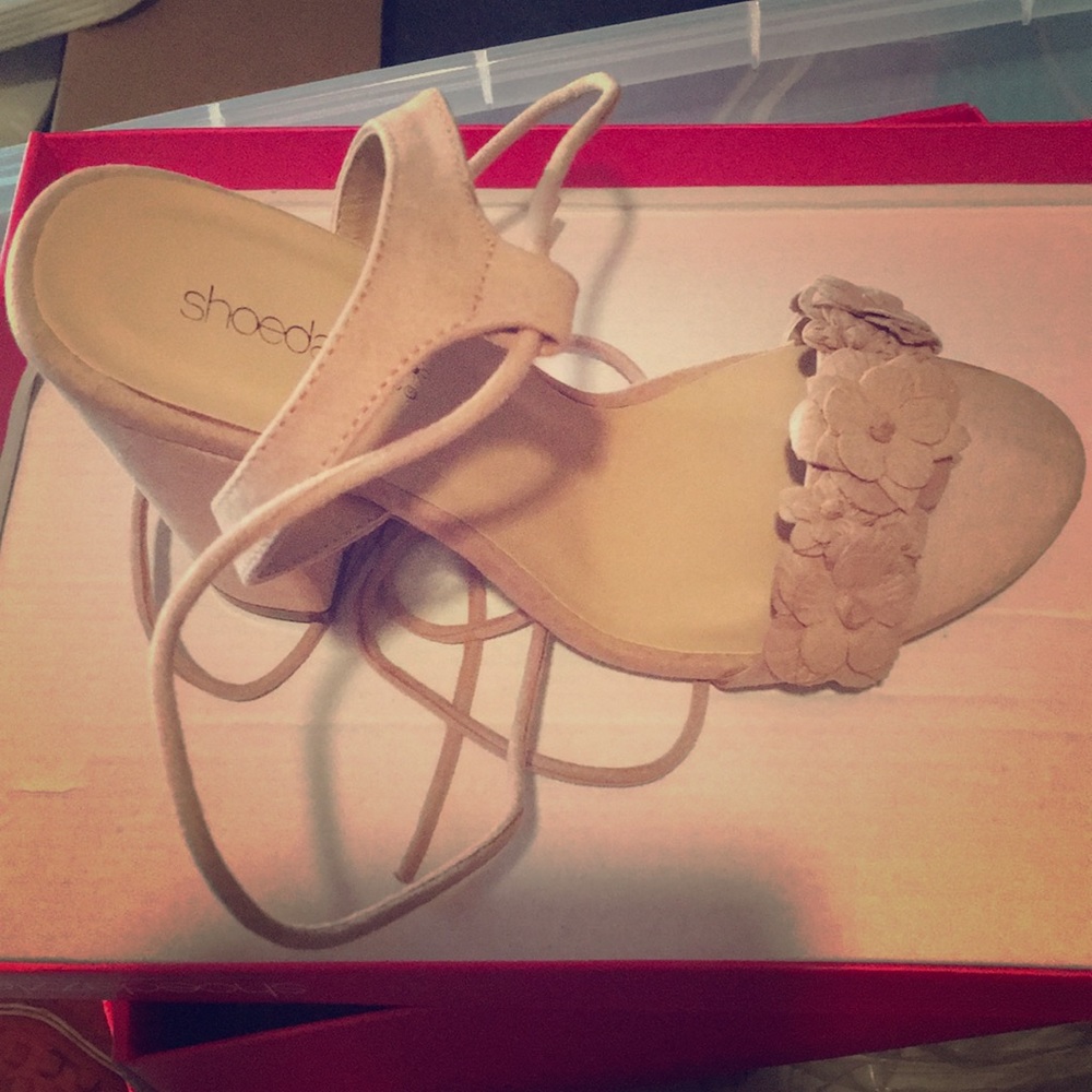 shoe dazzle heels
